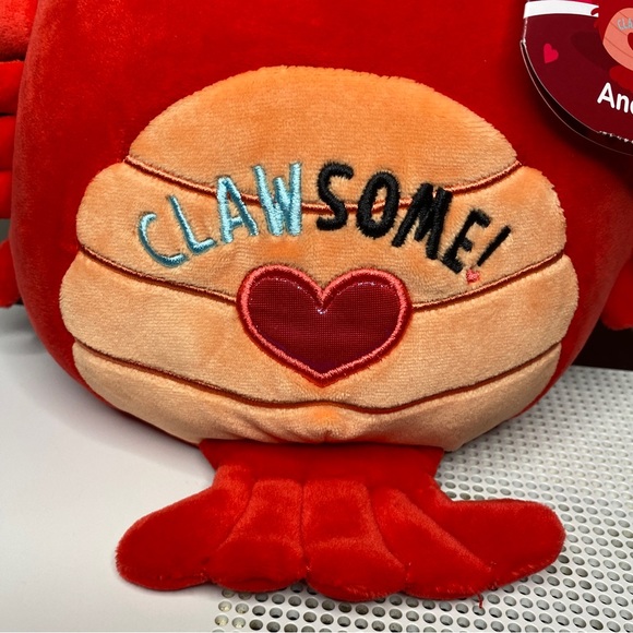 8 Inch Valentines Squishmallow Aneta the Lobster - Picture 3 of 8